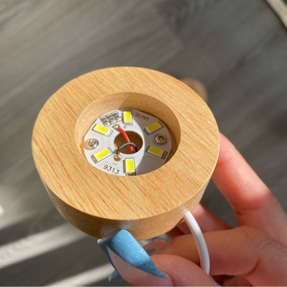 Wooden LED Light Base for Crystals - Picture 2 of 6